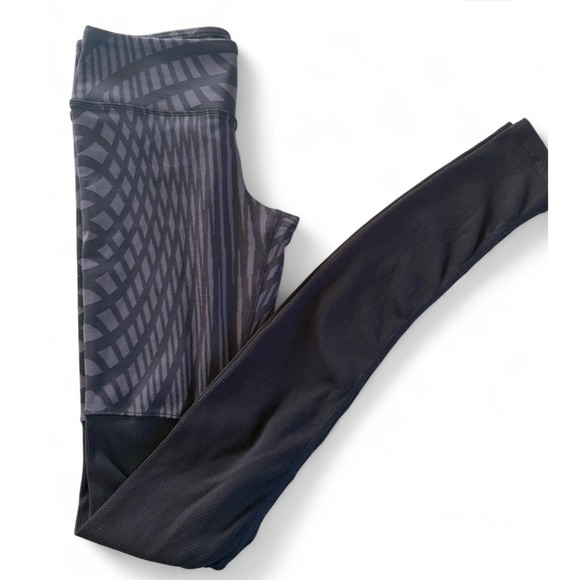 ALO Yoga Pants - Alo Goddess yoga leggings size small